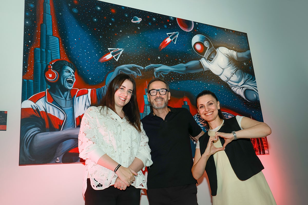 Tom Roy at Radisson RED Dubai Silicon Oasis Artist-in-Residence program with World Art Dubai